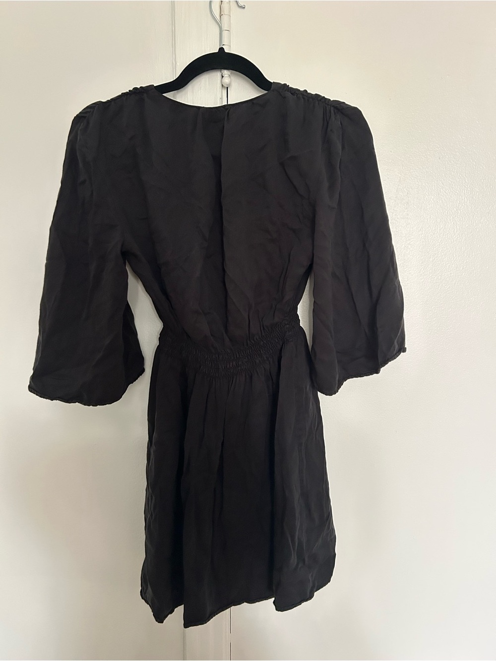 Zara Black V-Neck Mini Dress with Sinched Waist - Picture 3 of 4